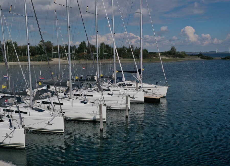 zeilboot huren Aquavitesse.JPG