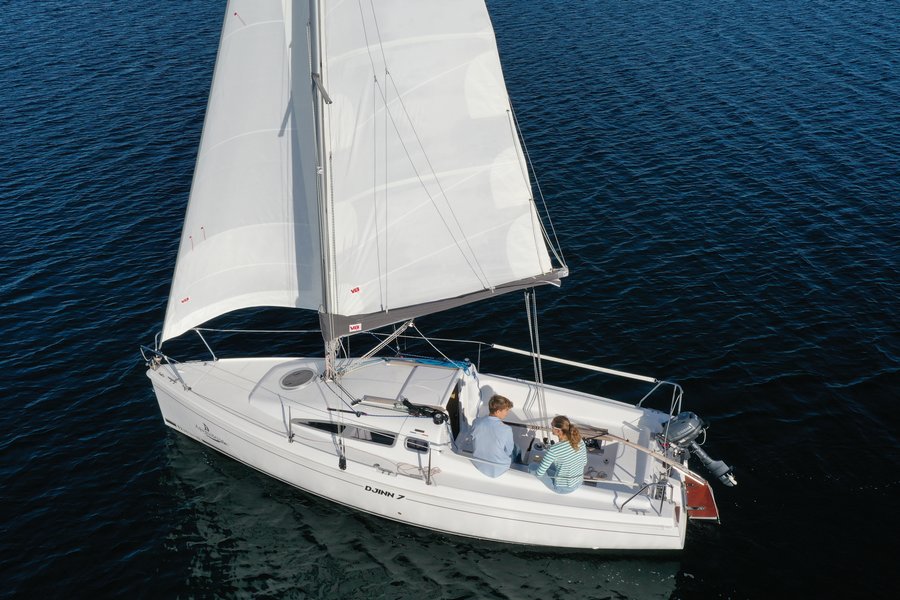 Djinn 7 zeilboot huren Aquavitesse Zeeland